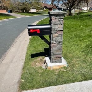 Keystone Stacked Stone Pillar Mailbox